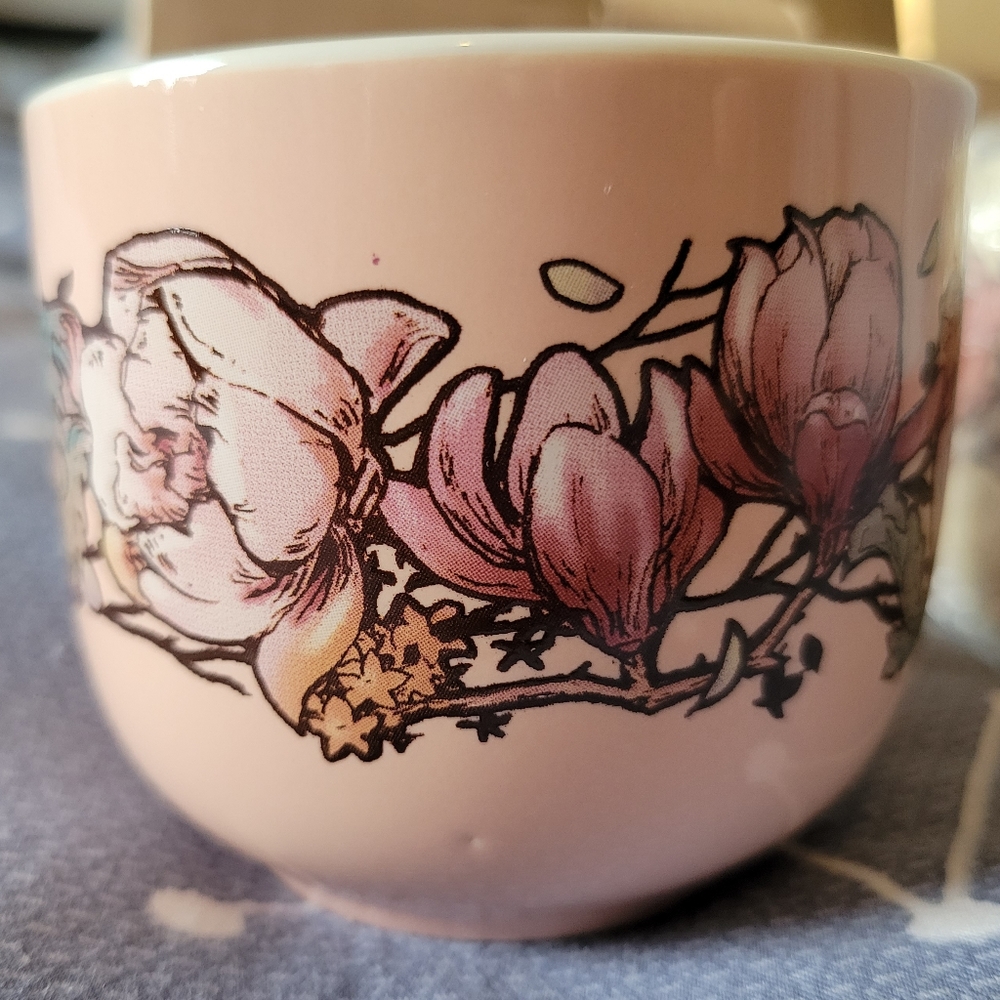 Illumicrate teacups from book A Tea Steeped in Poison